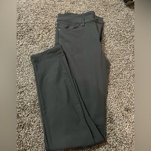 American Eagle Mens jeans athletic fabric SZ 29x34